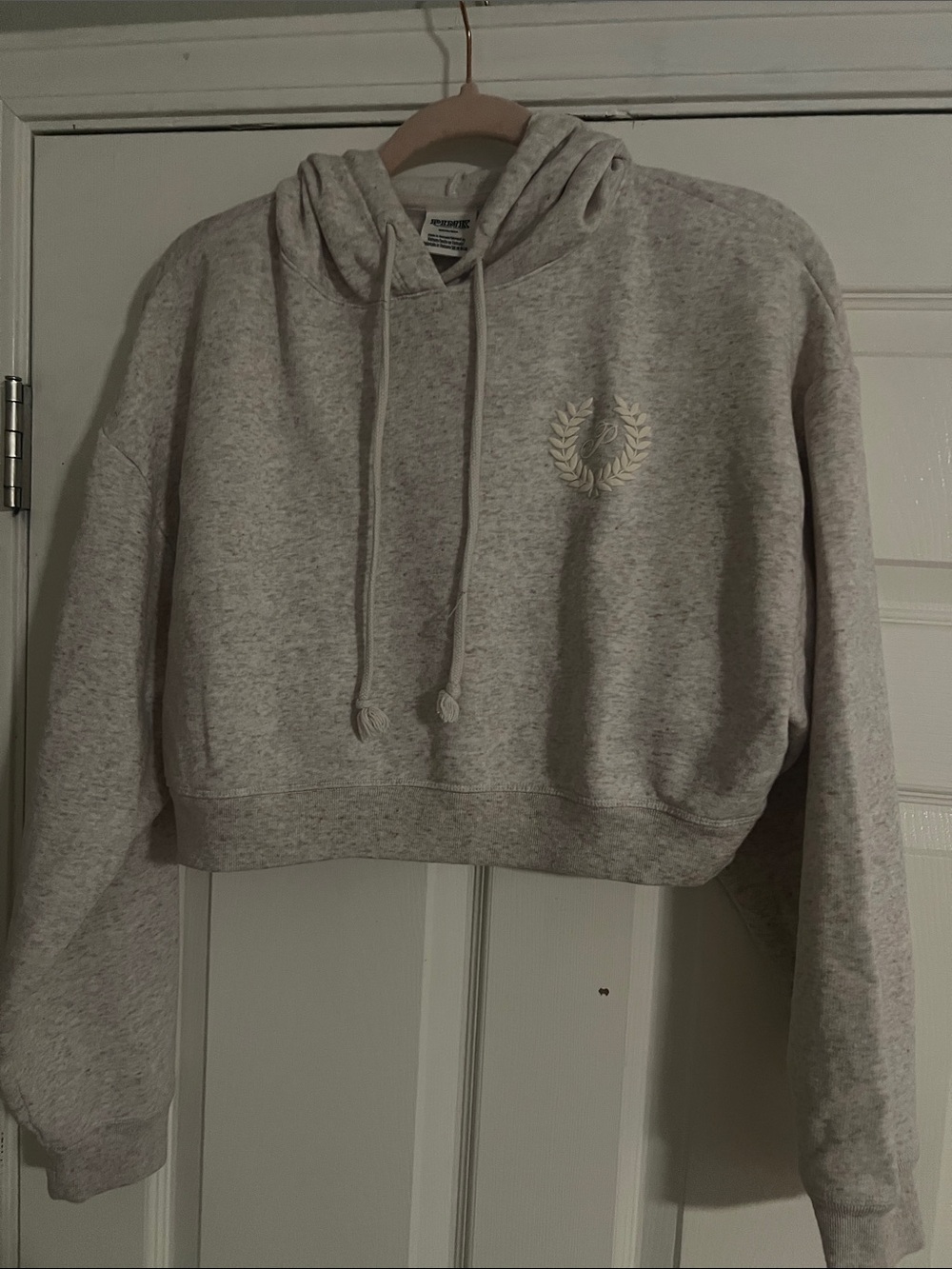 PINK Victoria's Secret Light Gray Cropped Hoodie with Laurel Logo